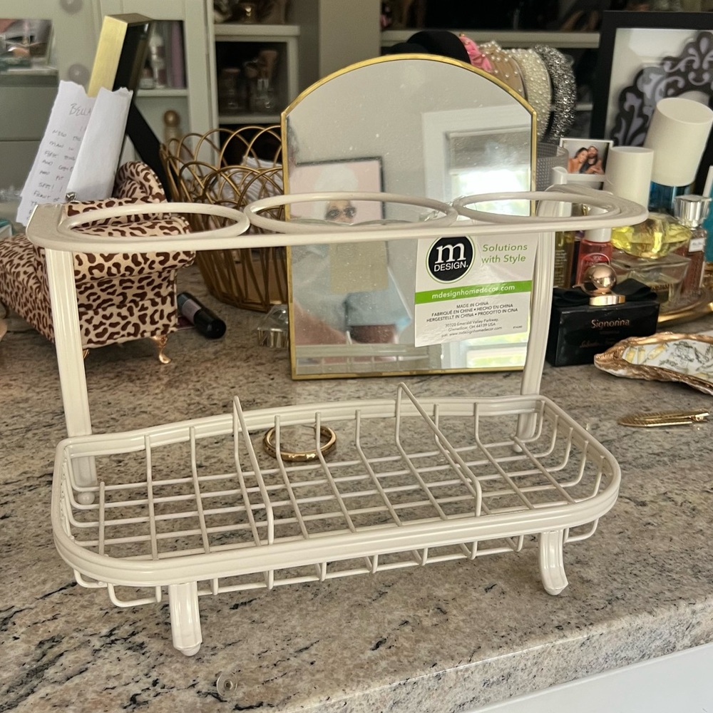 White Metal Countertop Bathroom Organizer with 3 Round Holders